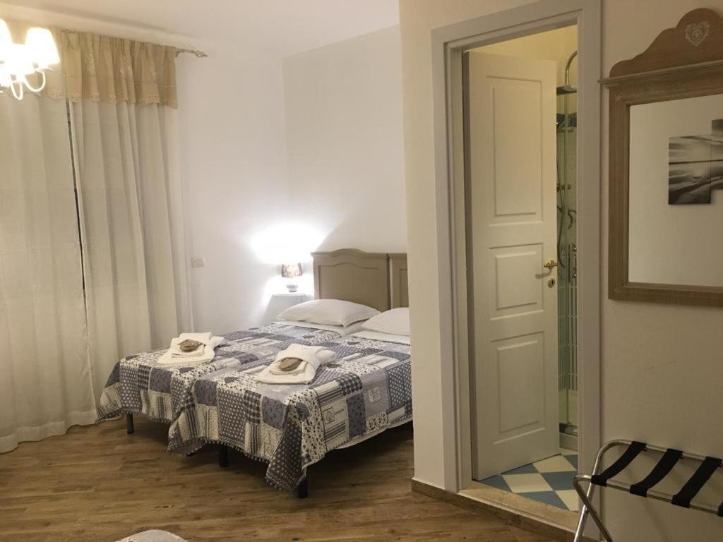 City Garden Guest House 奧爾比亞 外观 照片